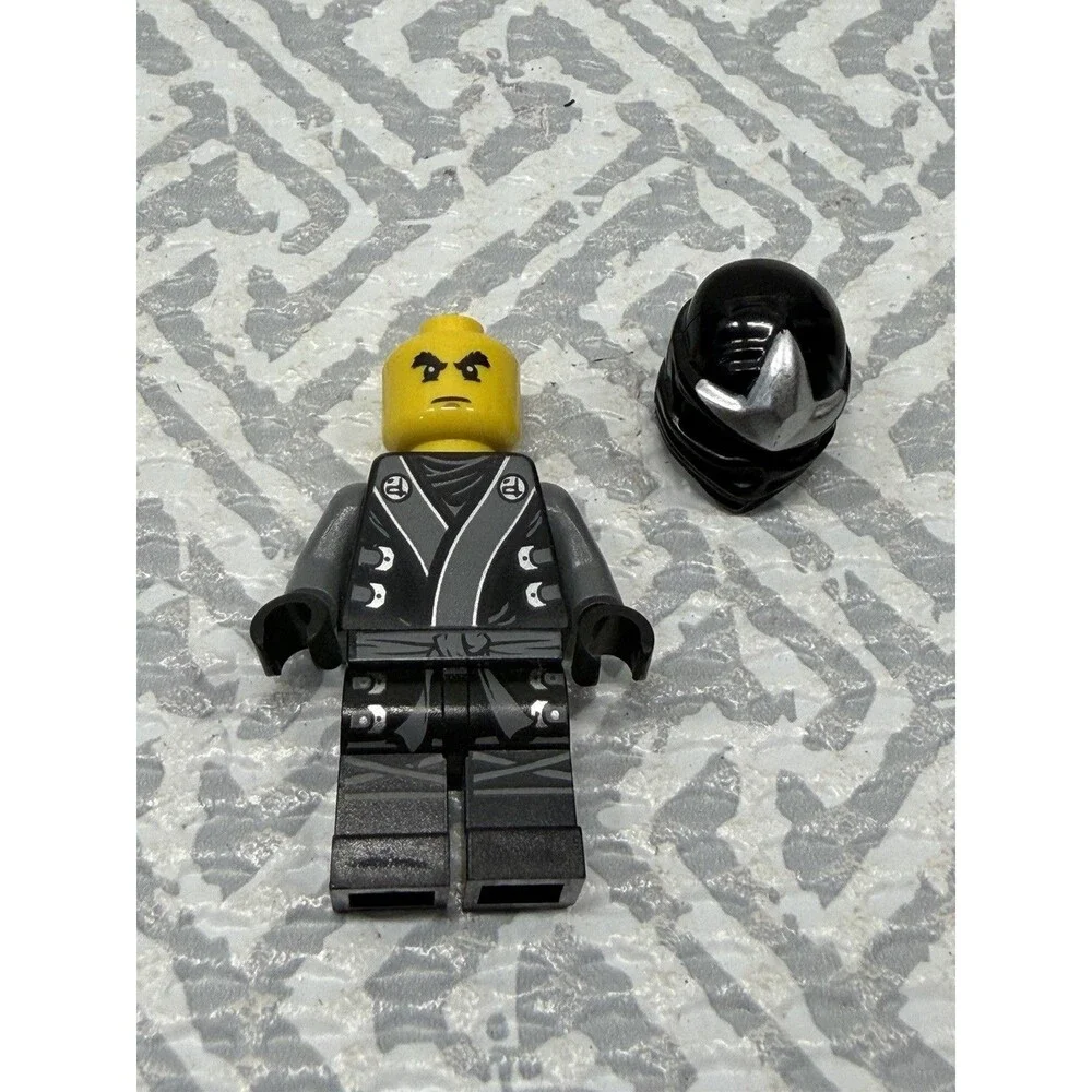 Rare LEGO Ninjago Cole Minifigure - The Final Battle Black Kimono Suit njo0080
